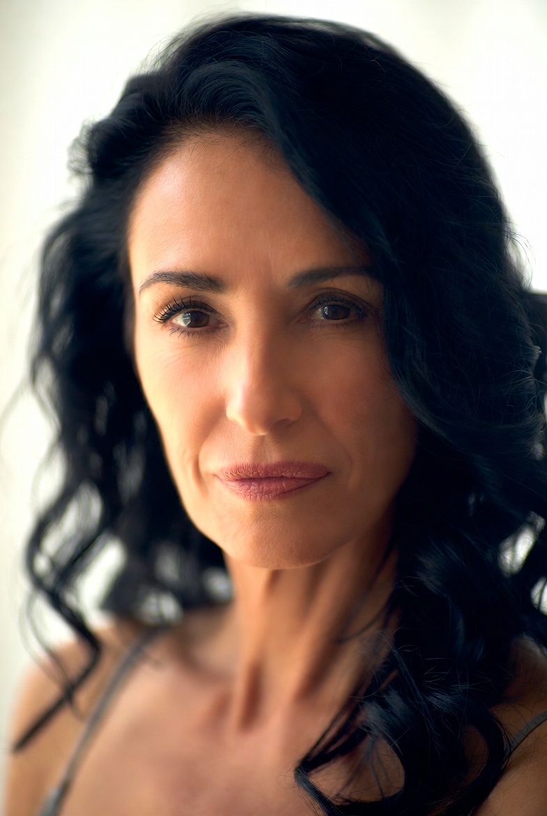 Dr. Sara Chen